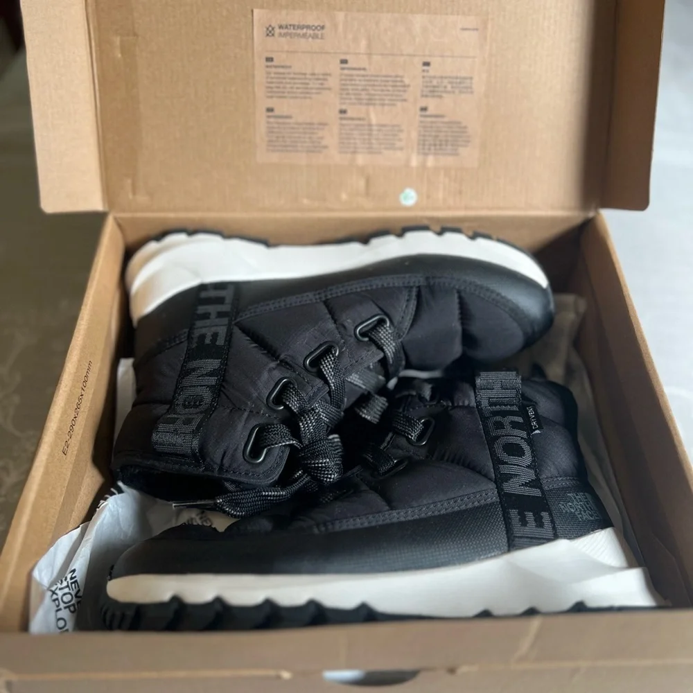 The North Face Thermoball Lace Up Black Winter Boots with Quilted Design - Picture 2 of 6